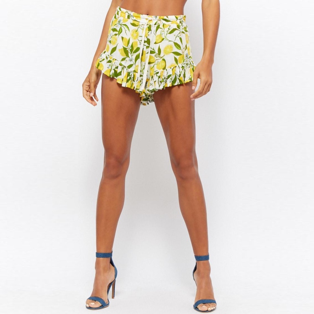Amale Lemon Ruffle Shorts - Picture 2 of 7